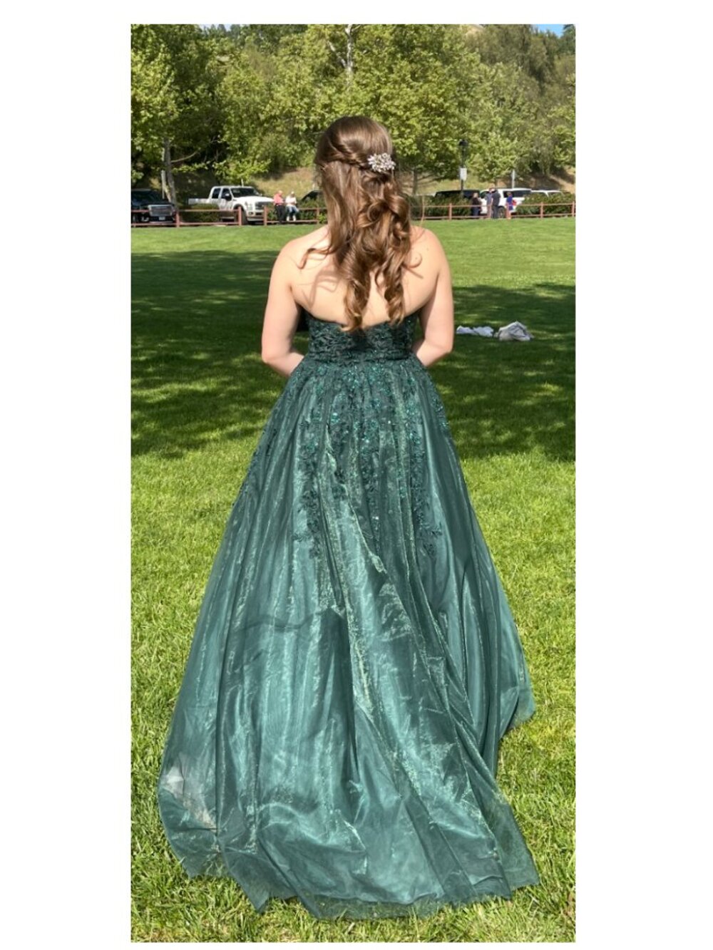 Gorgeous Jovani Green Prom Gown - Size 4 - Picture 2 of 6
